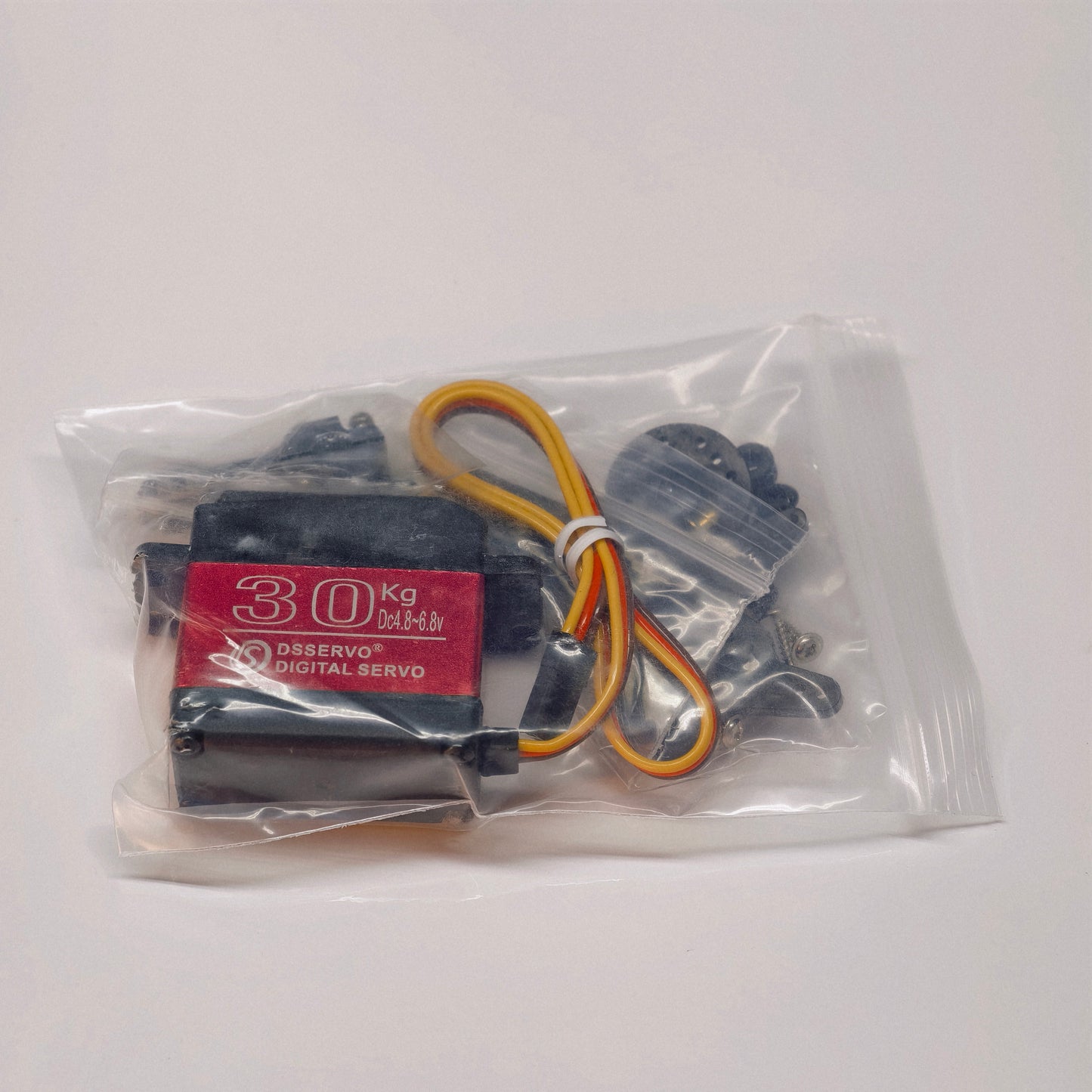 30kg digital servo for 1/8 1/10 or 1/12 rc models (180°)