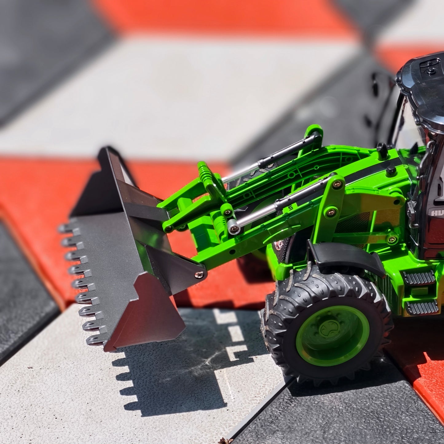 Huina 1579 Rc Backhoe loader (JCB)