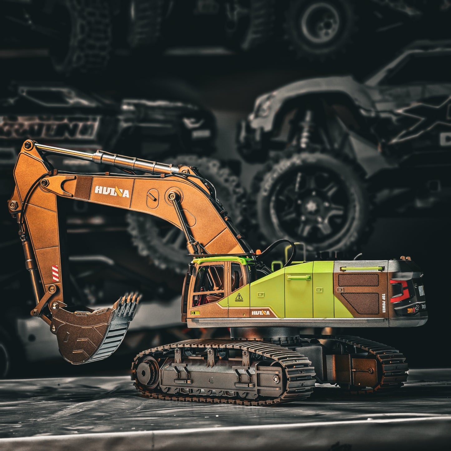 Huina 1593 1:14 Scale RC Excavator – Full Metal Hydraulic-Style Construction Vehicle