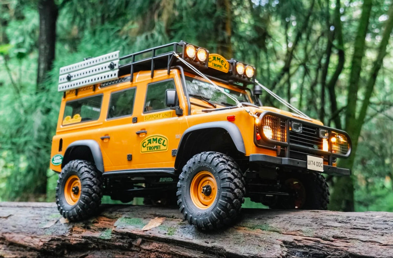 FMS 1:10 FCX10 Land Rover Defender RS Yellow